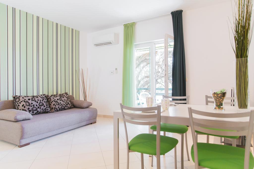 Apartments Sea View Omis Exterior photo