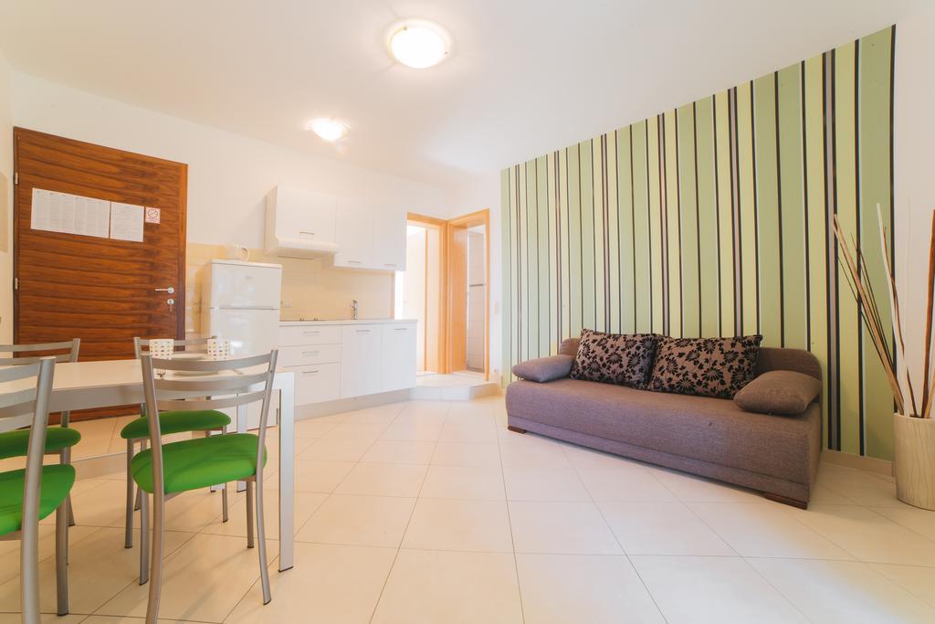 Apartments Sea View Omis Exterior photo